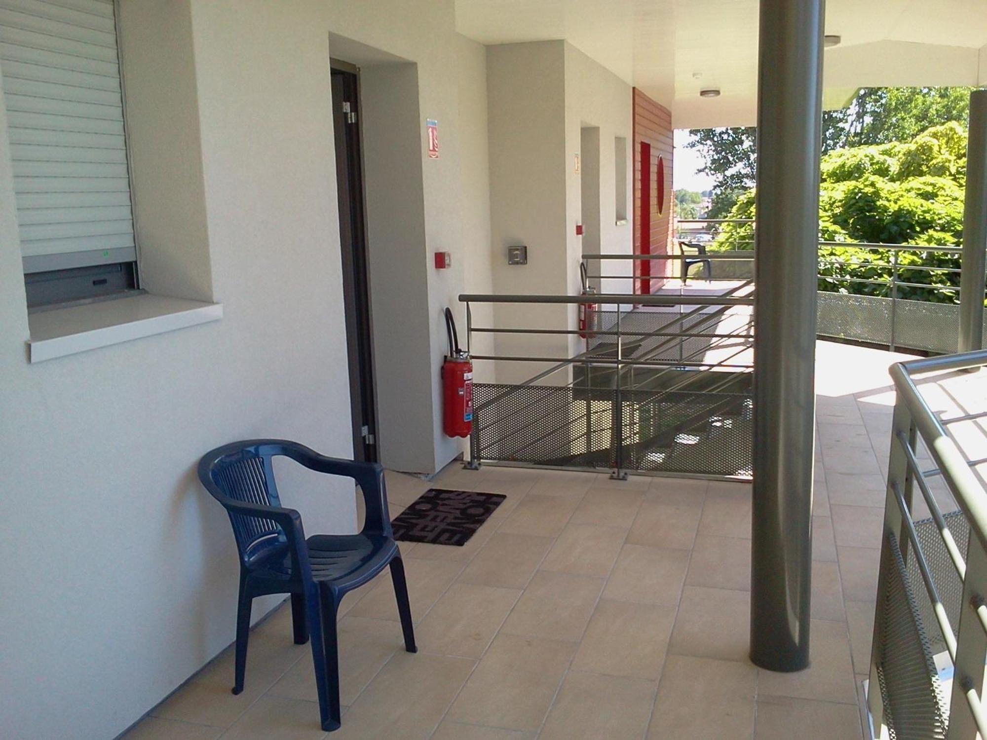 Logis Hotels - Hotel Et Restaurant Le Relais Des Garrigues Grisolles  Ngoại thất bức ảnh